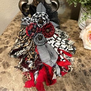 The Classy Quill Flower Pin Brooch